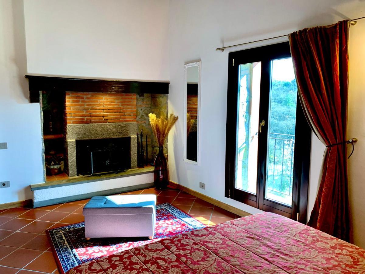 Agriturismo Il Colle Poggio Alla Croce ภายนอก รูปภาพ